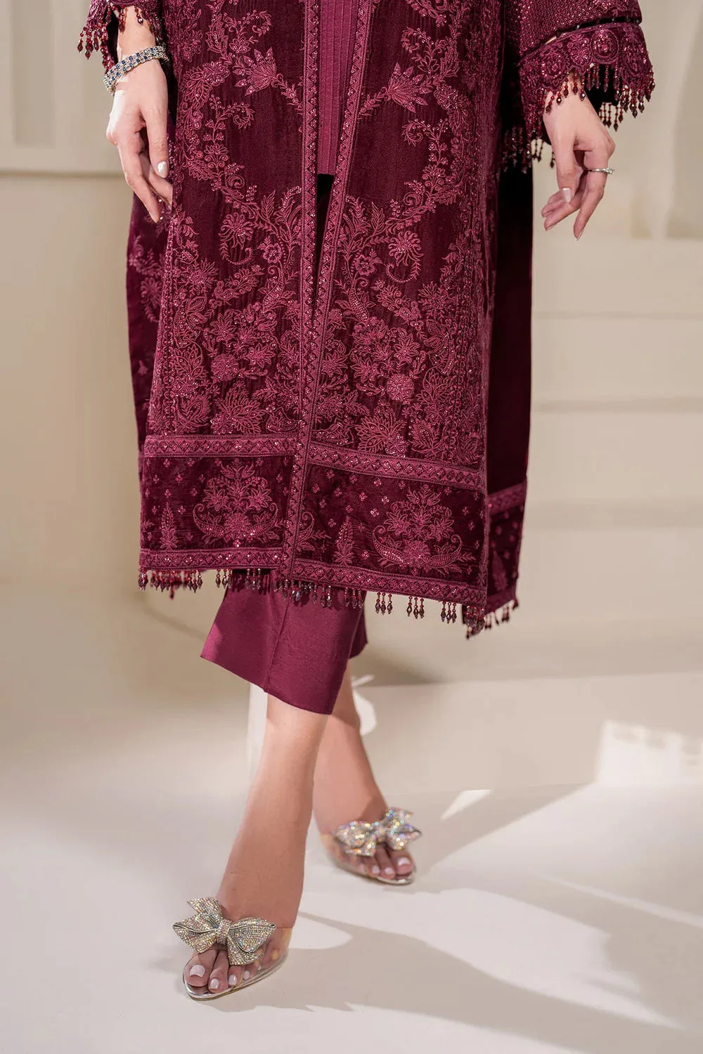 EMBROIDERED VELVET UF-758