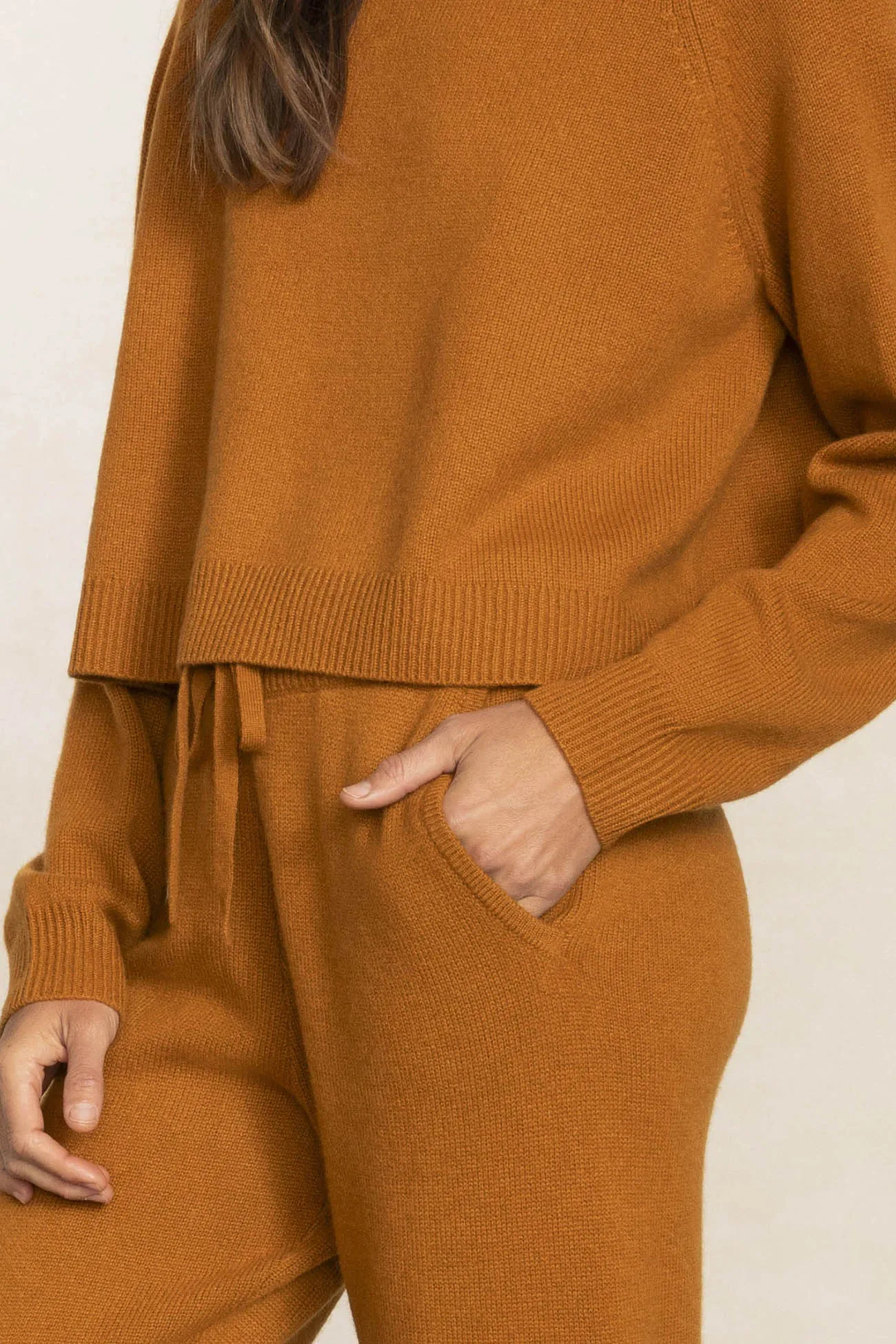 NOELLE TURTLENECK CASHMERE SWEATER