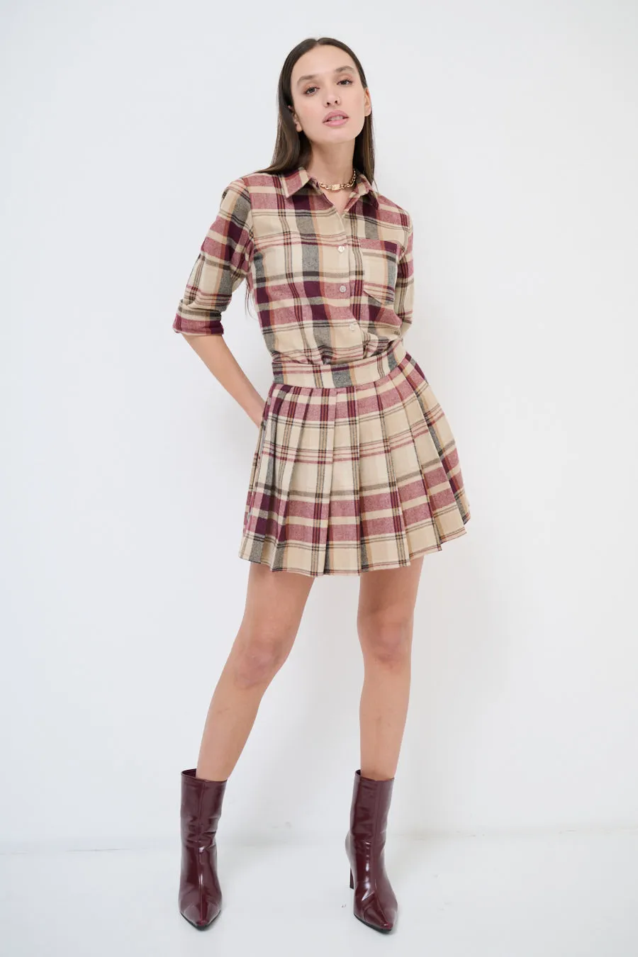 Short plaid pleated skirt wholesale