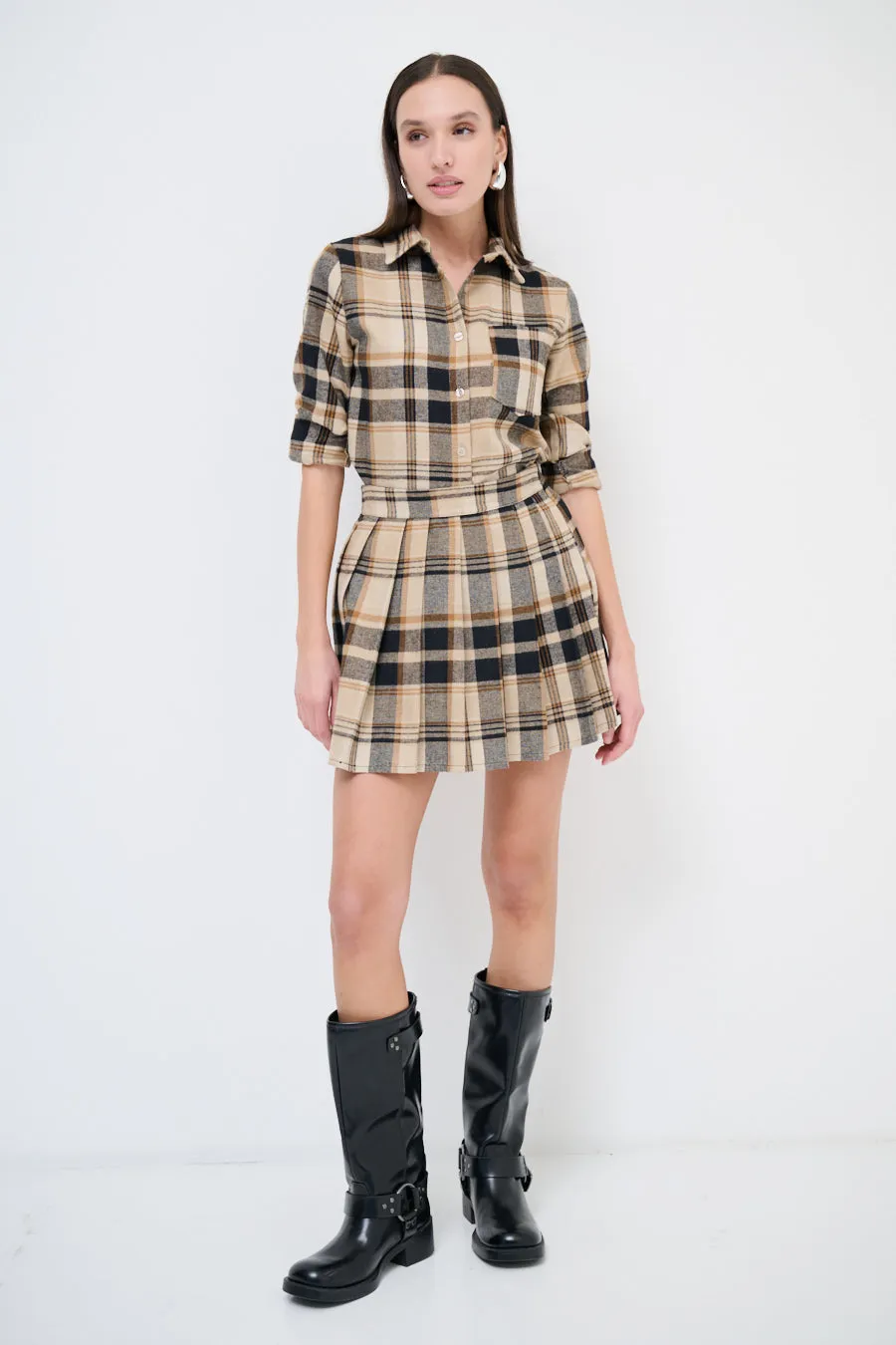 Short plaid pleated skirt wholesale