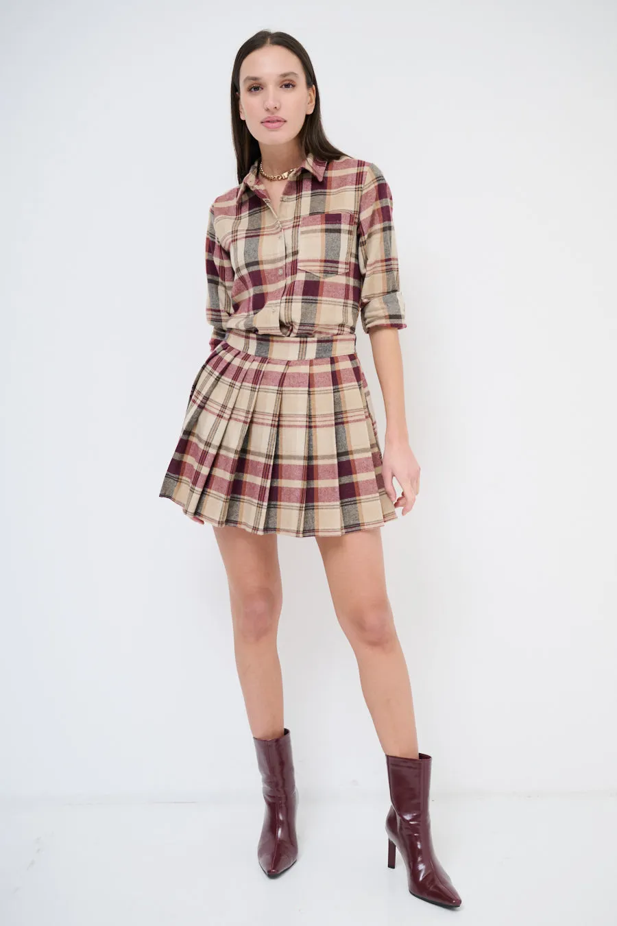 Short plaid pleated skirt wholesale