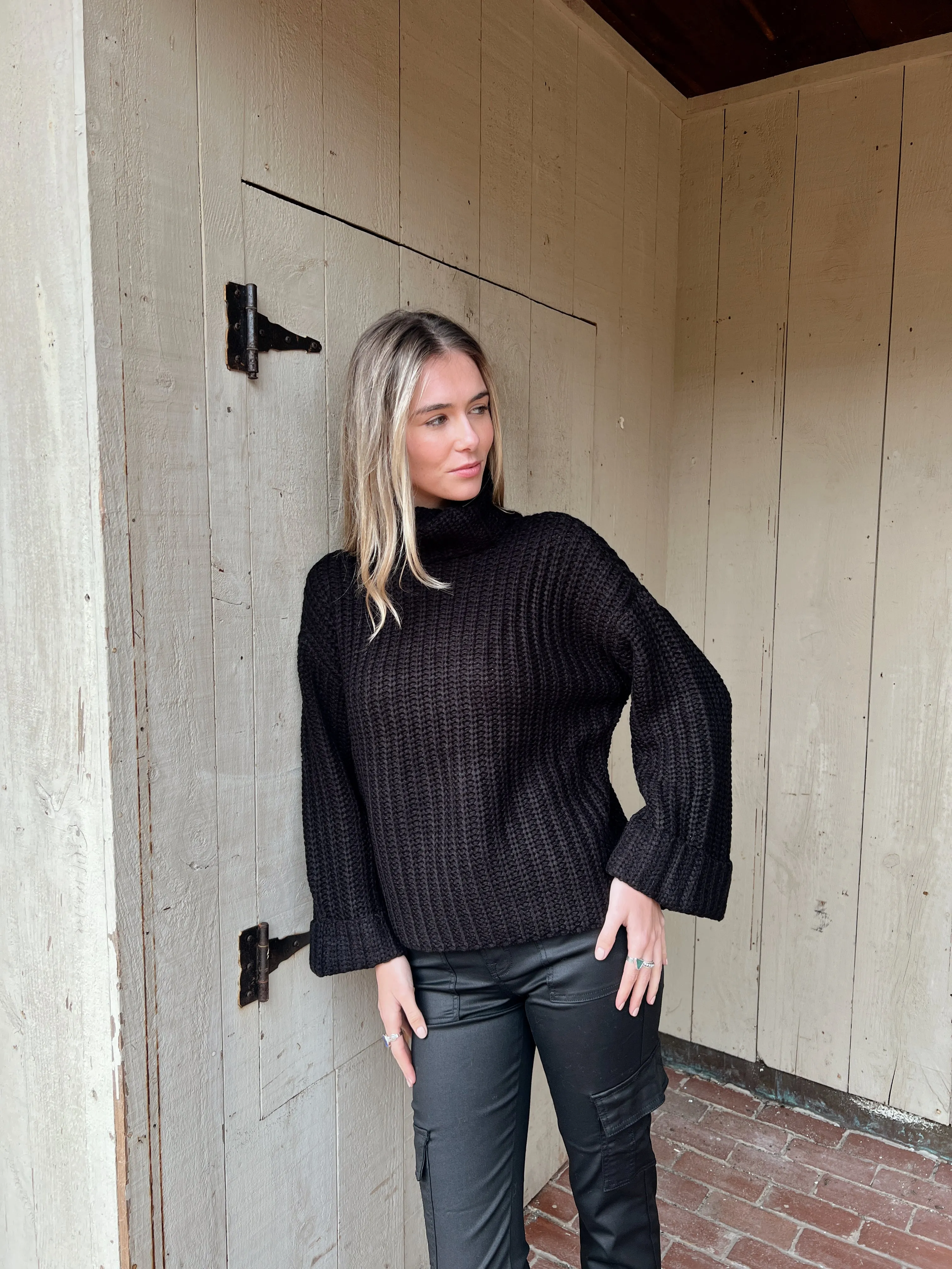 Vida Sweater Black